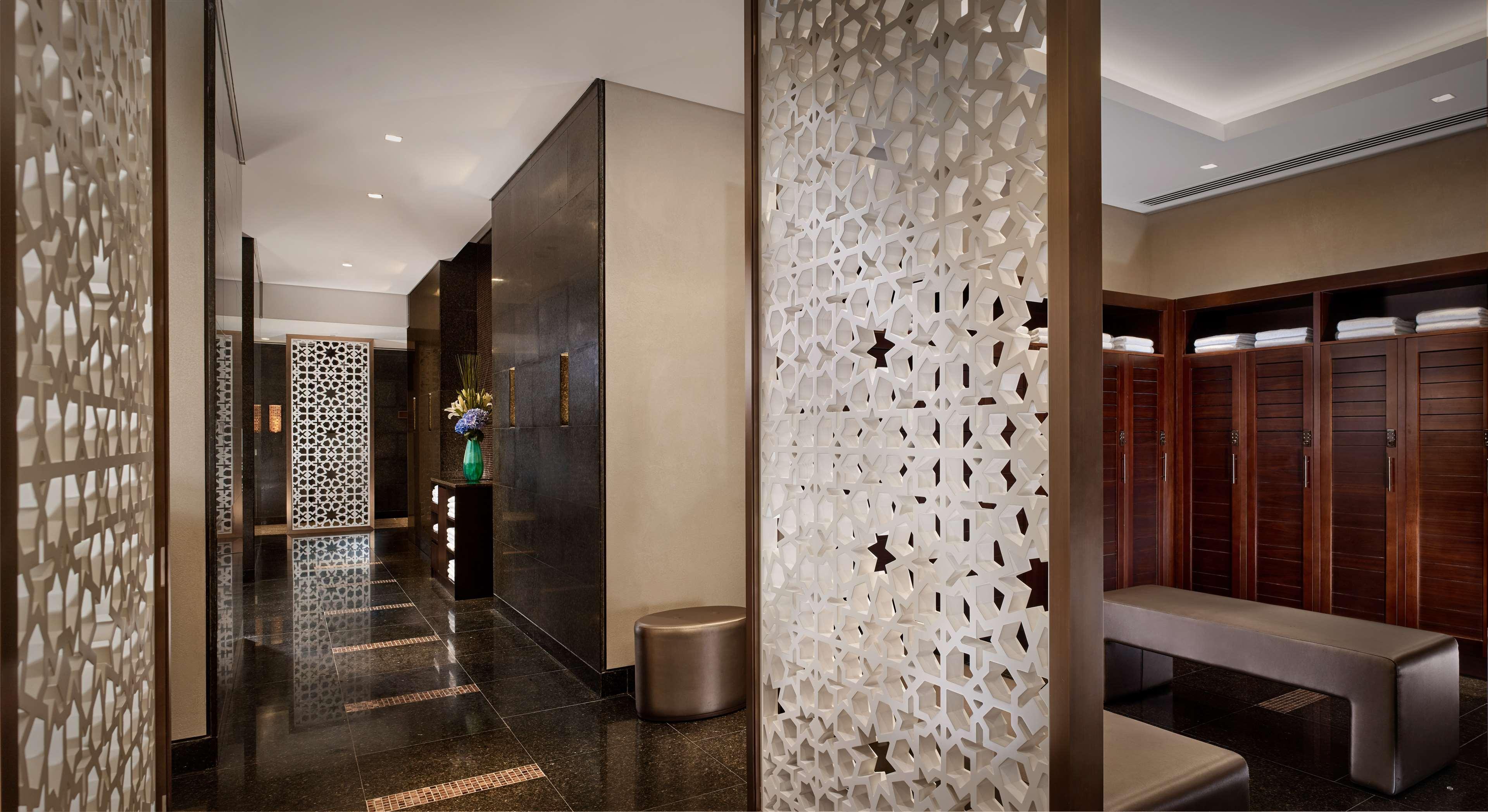 Grand Hyatt Abu Dhabi Hotel & Residences Emirates Pearl Bagian luar foto The spa at The Oberoi, Mumbai