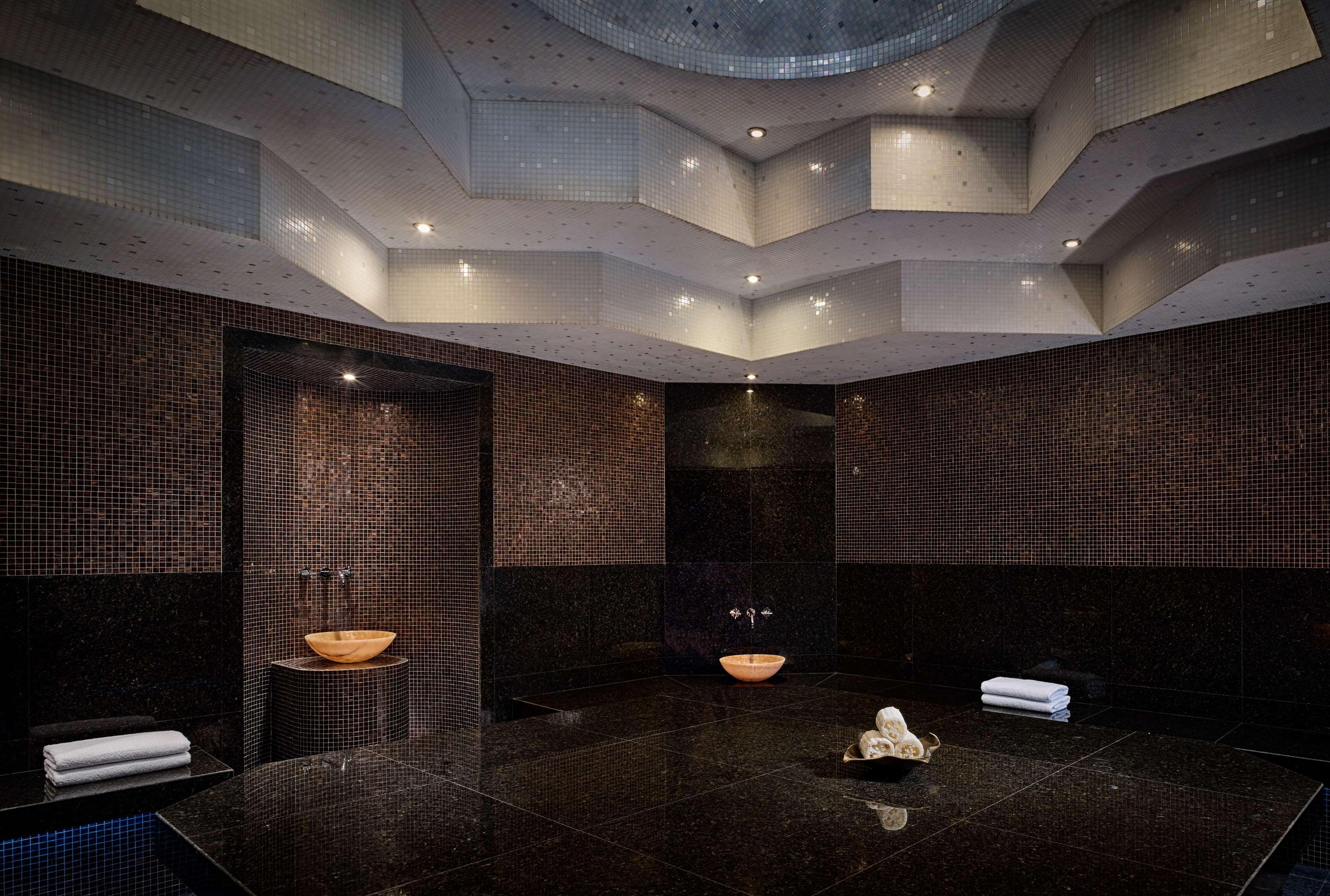 Grand Hyatt Abu Dhabi Hotel & Residences Emirates Pearl Bagian luar foto Turkish bath at the Ritz-Carlton, DIFC, Dubai