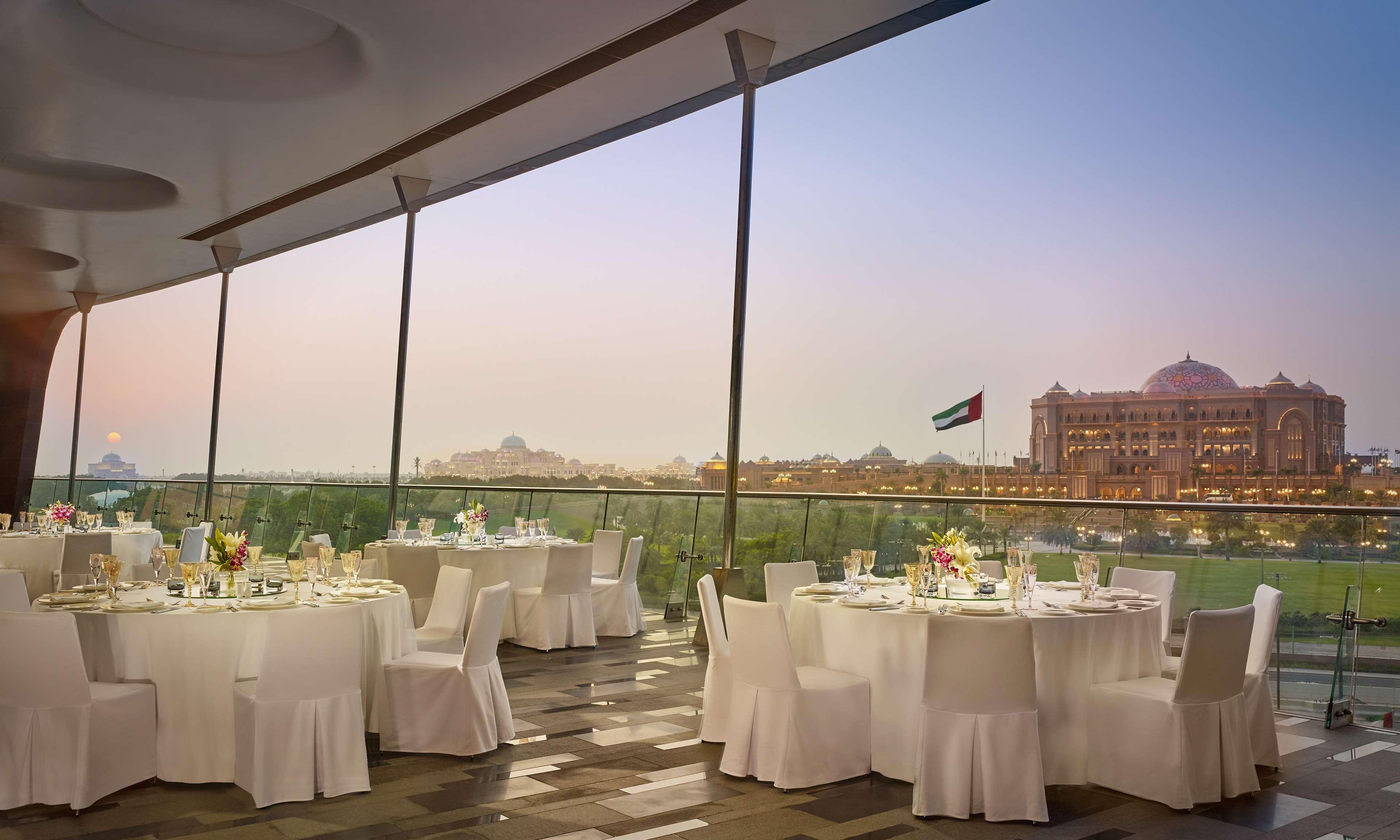 Grand Hyatt Abu Dhabi Hotel & Residences Emirates Pearl Bagian luar foto The View