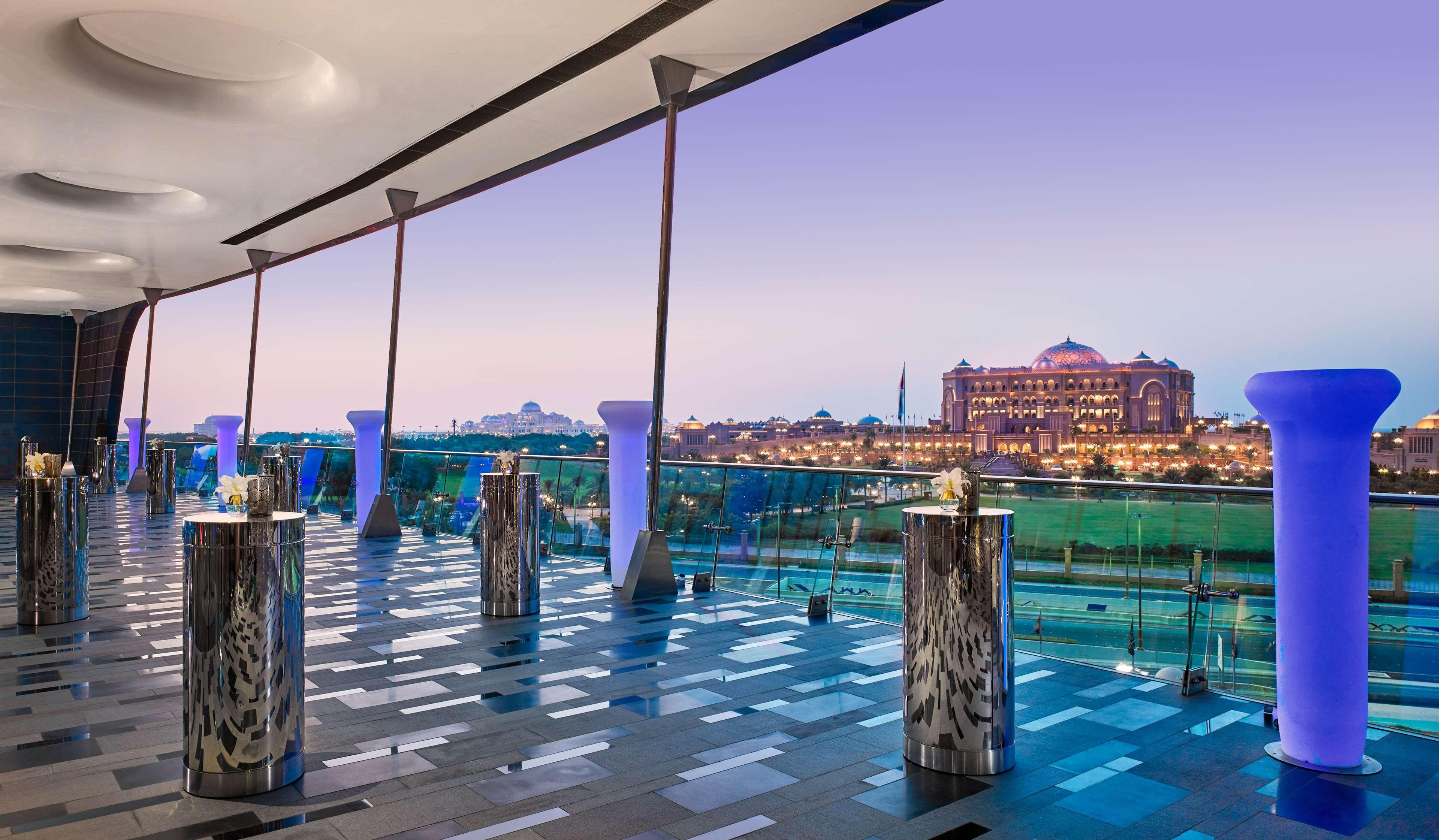 Grand Hyatt Abu Dhabi Hotel & Residences Emirates Pearl Bagian luar foto The View at The Palm