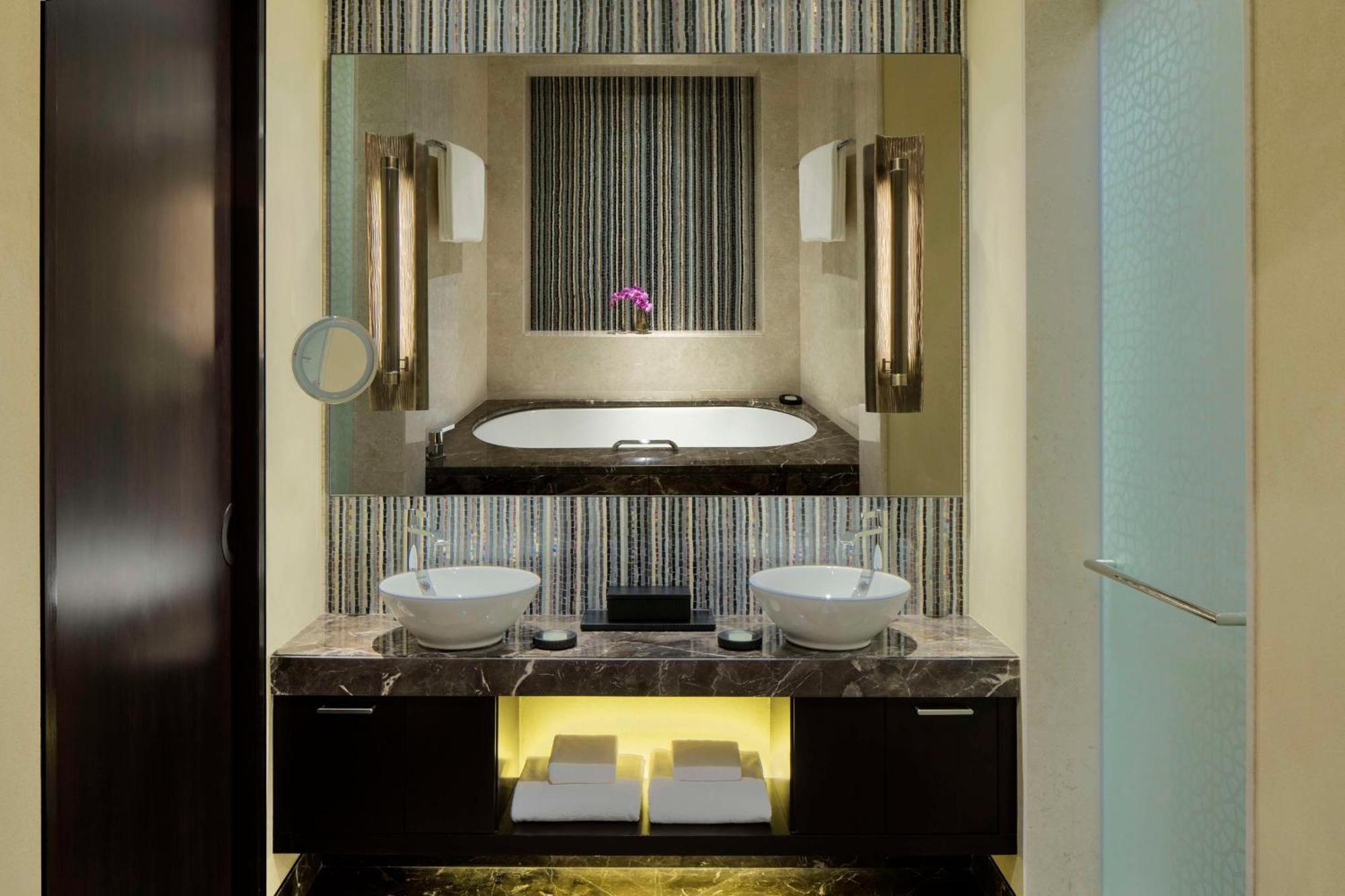 Grand Hyatt Abu Dhabi Hotel & Residences Emirates Pearl Bagian luar foto